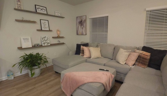 Furnished Executive 3BR w/Dedicated Office