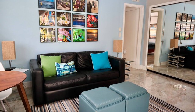 Gay Men’s Private Pool Home, Pool View Apt. Walk To Wilton Manors.
