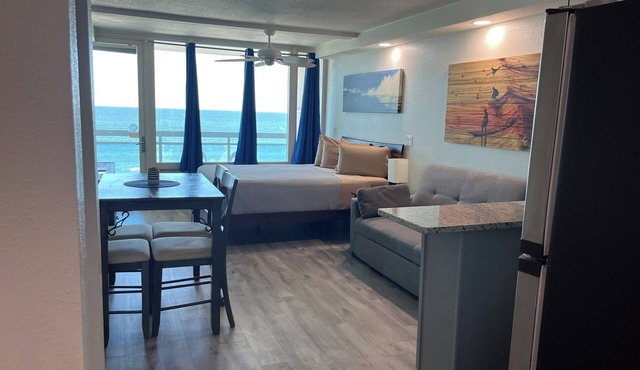 Georgian Inn Beach Club
