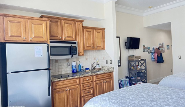 ~ Gone COASTAL ~ Modern ~ BEAUTIFUL ~ OCEAN VIEW Condo!