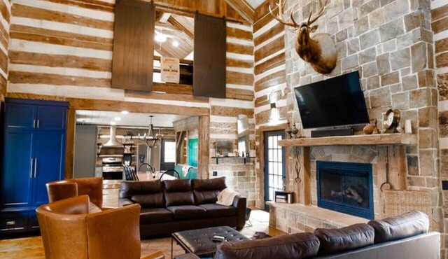 Gorgeous 1856 Log Cabin, Completely Renovated