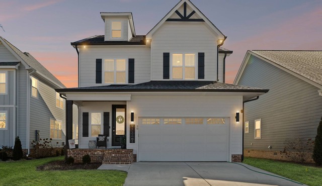 Gorgeous Lake House in Twin Creeks - Marina Side