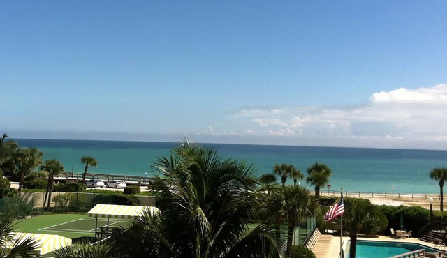 Gorgeous Ocean Views, Walk to Town, COMPLETE RENOVATION in 2023!