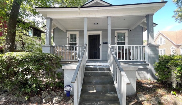 Grandma's Cottage, Free Off-Street Parking, and Library
