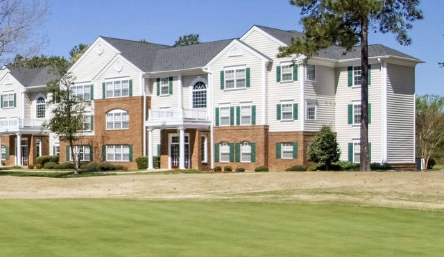 Greensprings Vacation Resort 2br suite, Friday check-in