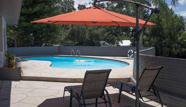 Gulf Breeze Villa Home King Bed Pet Friendly