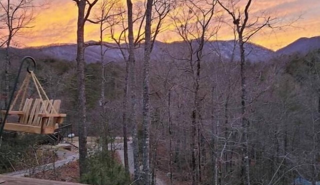 Hala Hideaway - for nature lovers of all types!