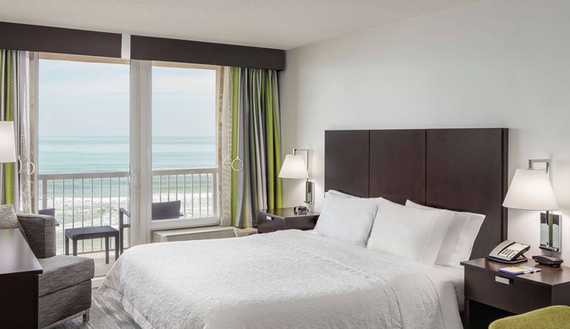 Hampton Inn Daytona Beach/Beachfront