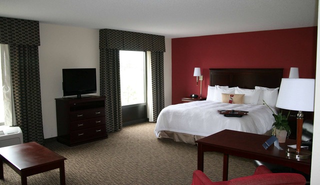 Hampton Inn & Suites Millington