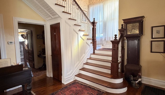 Hanna House Bed & Breakfast