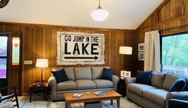 "Happy Hours" Family Lake Front Home w/Private Dock
