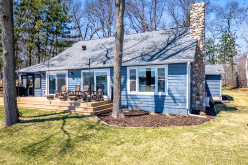 Hartley Lake Hideaway - The Perfect Getaway! in Brainerd