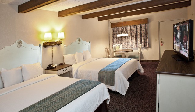 Helendorf River Inn, Suites & Conference Center