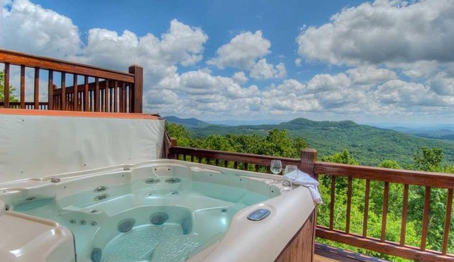 High Five Lodge by Escape to Blue Ridge in Mineral Bluff