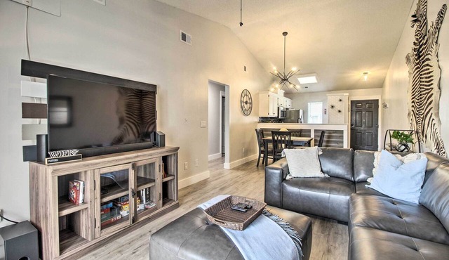 Hinesville Condo: Grill, 4 Mi to Fort Stewart