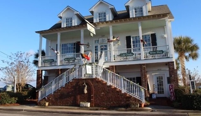 Historic Downtown Swansboro. Walk To Shops, Restaurants, Water Activities