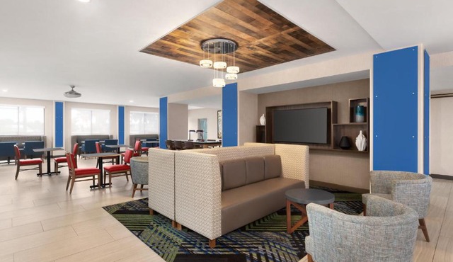 Holiday Inn Express Vero Beach-West I-95 by IHG