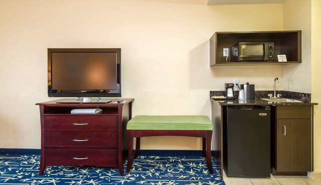 Holiday Inn Express Hotel & Suites Orlando - Apopka by IHG
