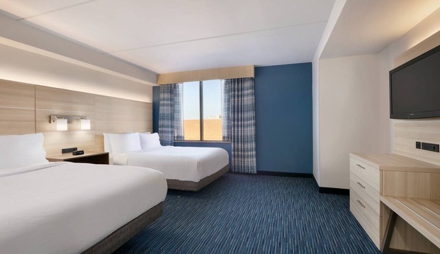Holiday Inn Express Hotel & Suites Norfolk Airport by IHG