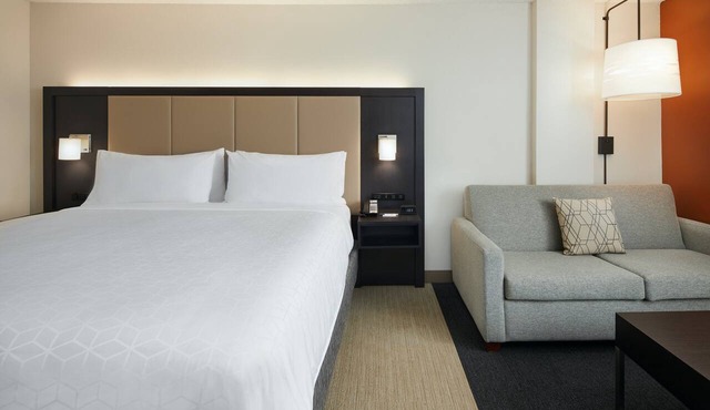 Holiday Inn Express Richmond - Midtown by IHG