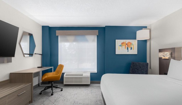 Holiday Inn Express & Suites Memphis East by IHG