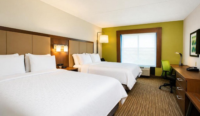 Holiday Inn Express & Suites Lebanon-Nashville Area by IHG