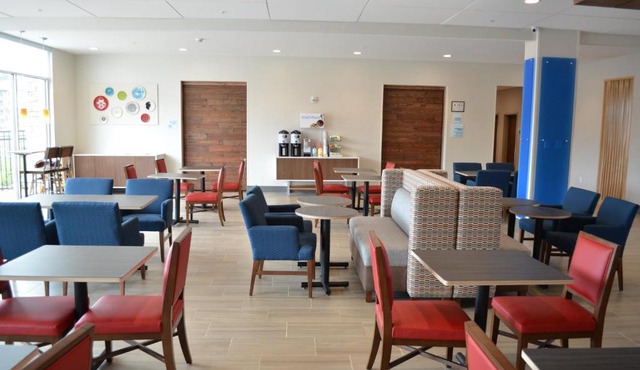 Holiday Inn Express & Suites Raleigh Airport - Brier Creek by IHG