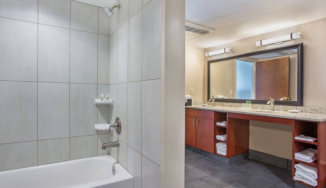 Holiday Inn University Plaza-Bowling Green by IHG in Bowling Green