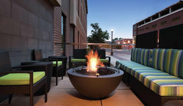 Home2 Suites By Hilton La Crosse