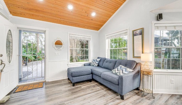 Hot Tub & Fire Pit: Lakefront Home on Lake Eloise