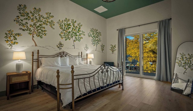 Hotel Mojo in Ocean Springs