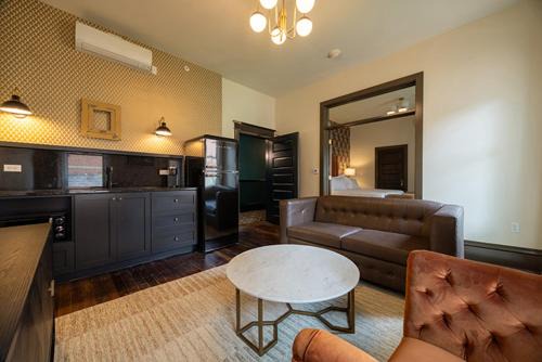 Hotel Pontotoc