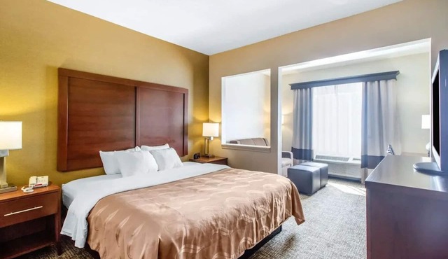 HOTELWORLD INN & SUITES