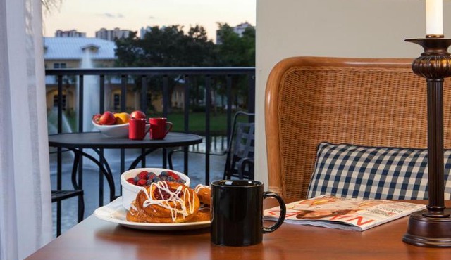 Inn at Pelican Bay