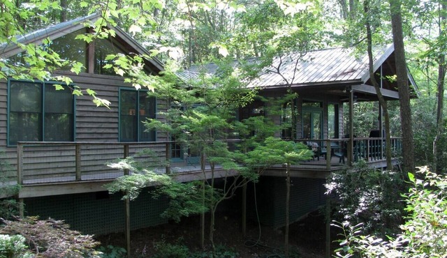 Lake Front Cottage/Floating Dock