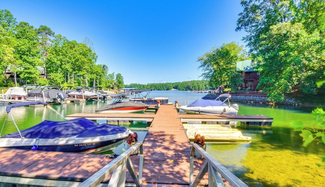 Lake Keowee Retreat: Idyllic Six Mile Cabin!