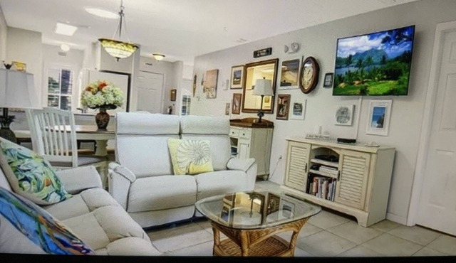 Lake Marion villa 22 miles to Disney, 12 miles to Legoland 3/2 villa sleeps 6