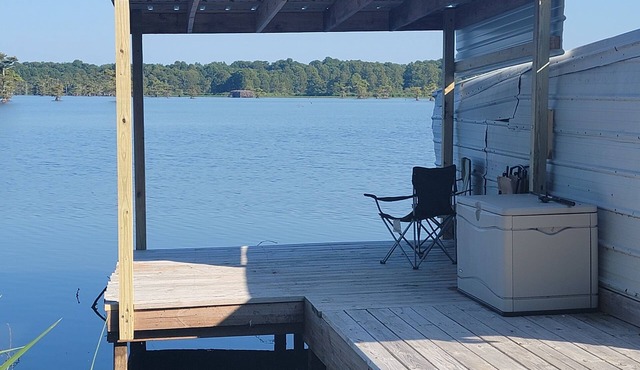 lake shower house with private boat dock free coffee wifi parking boat parking.