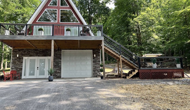 Lake View A-Frame House located at Norris Lake, TN