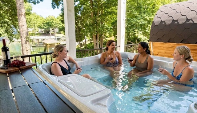 Lakefront Family Escape Hot tub/Sauna/Game Room