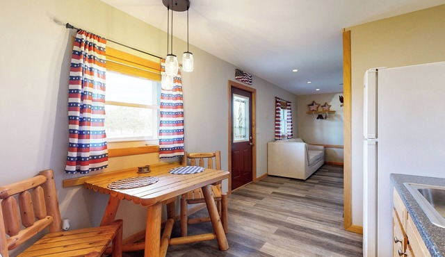 Lakefront, Pet-Friendly 1BR w/Porch & Fire Pit
