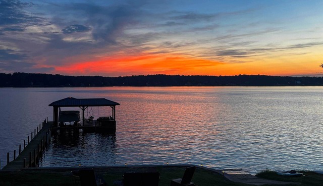 Lakefront Retreat w/Private Dock!