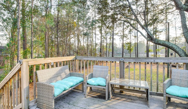 Lakeside Midway Home w/Fire Pit & Lake Access!
