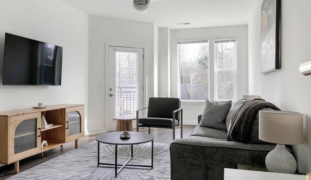 Landing | Beautiful 1BD, Yoga Studio, Clubhouse