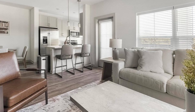 Landing | Chic 2BD, Game Room, Gym
