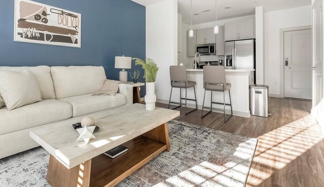 Landing | Incredible 1BD, Pool, Gym
