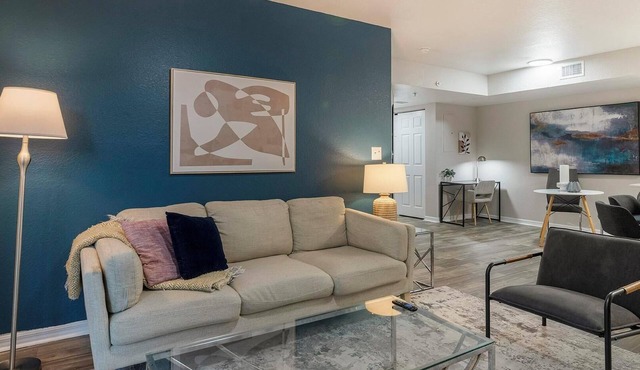 Landing | Modern 2BD, Gym