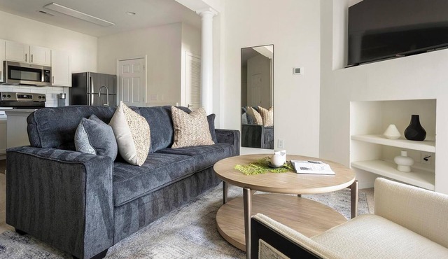 Landing | Spectacular 2BD, Gym