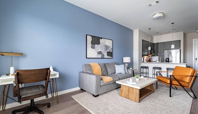 Landing | Stunning 1BD, Courtyard, Clubhouse