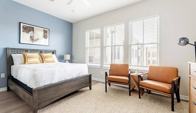 Landing | Stunning Studio, Clubhouse, Pool
